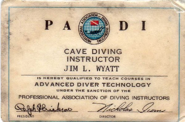 PADI_cave2.JPG